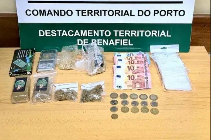 Duas detidas pelo crime de tráfico de produto estupefaciente