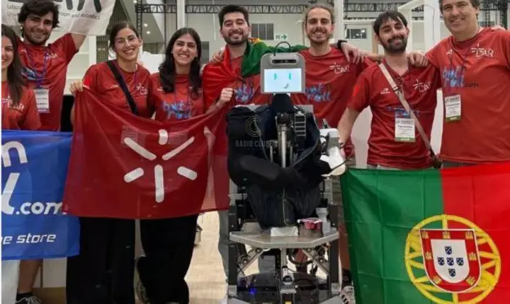 Estudante de Paços de Ferreira é vice campeã do mundo de robótica