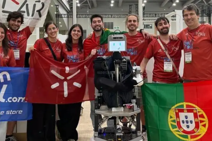 Estudante de Paços de Ferreira é vice campeã do mundo de robótica