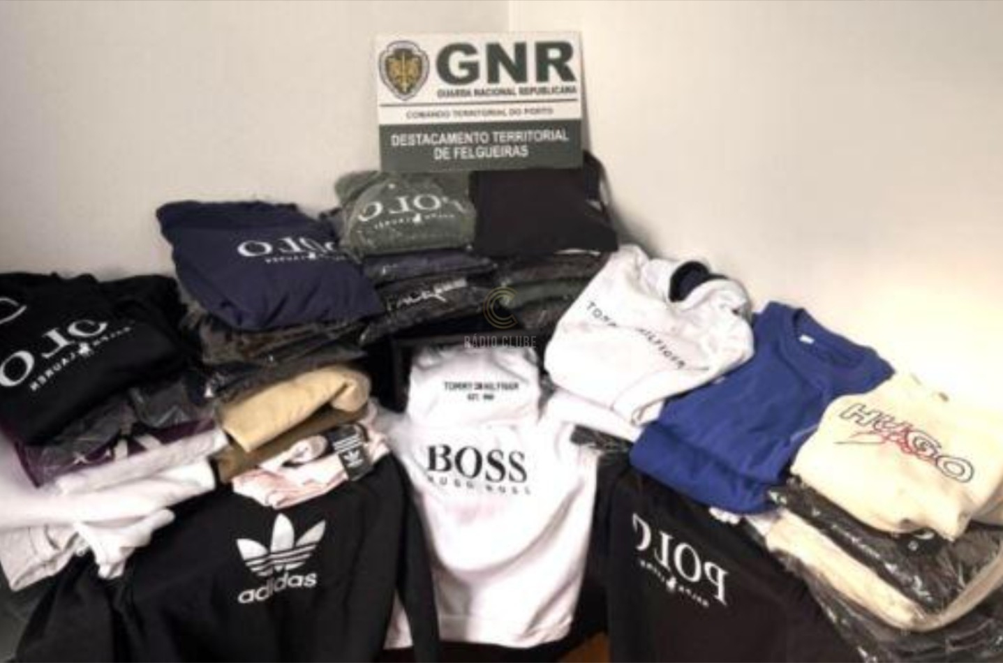 Paços de Ferreira – Dois arguidos por contrafação e apreensão de material contrafeito