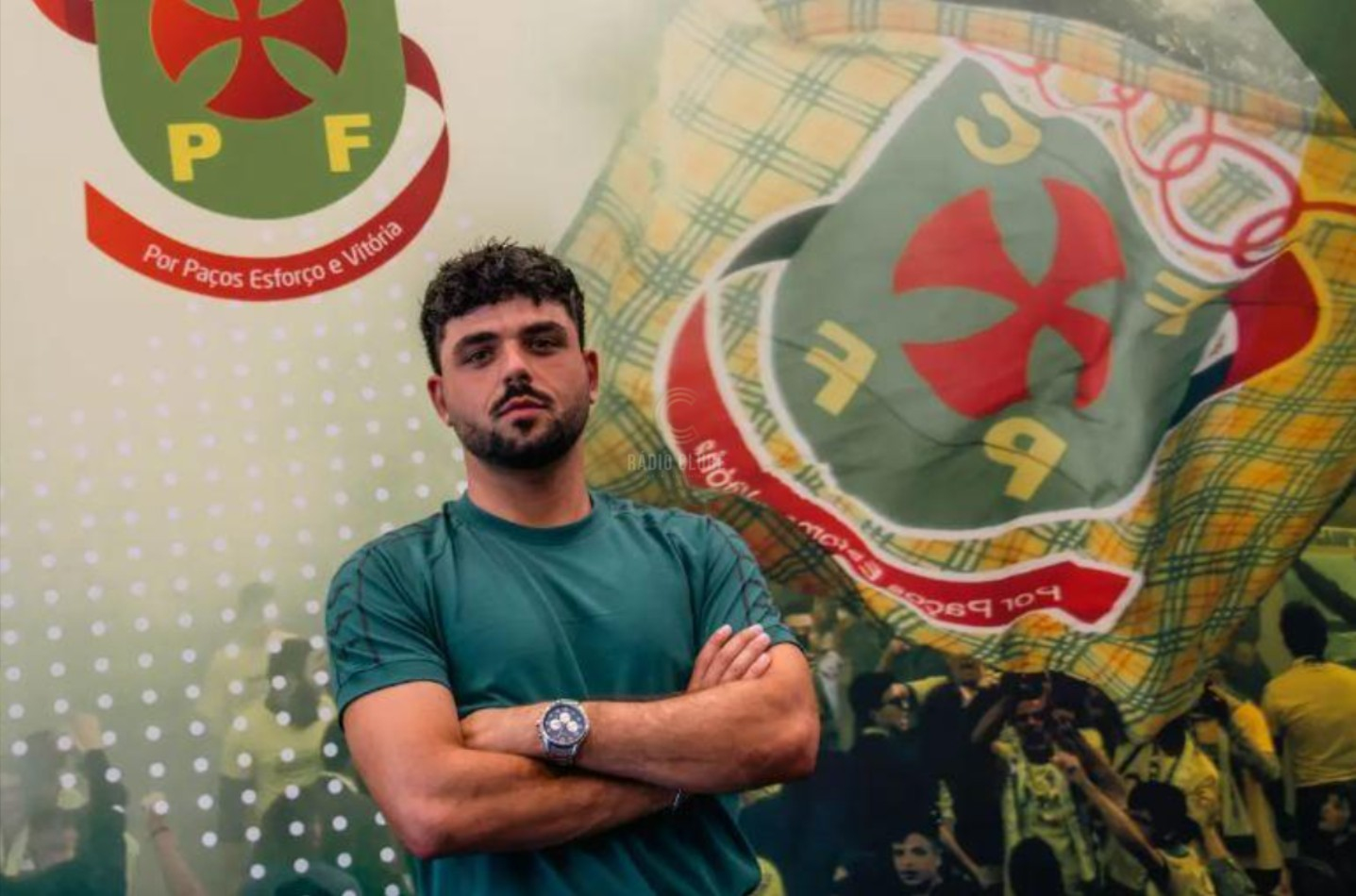 Sacra assina pelo FC Paços de Ferreira